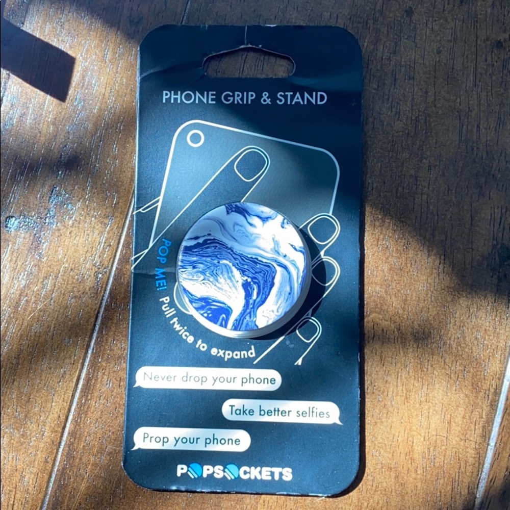 Marble pop socket